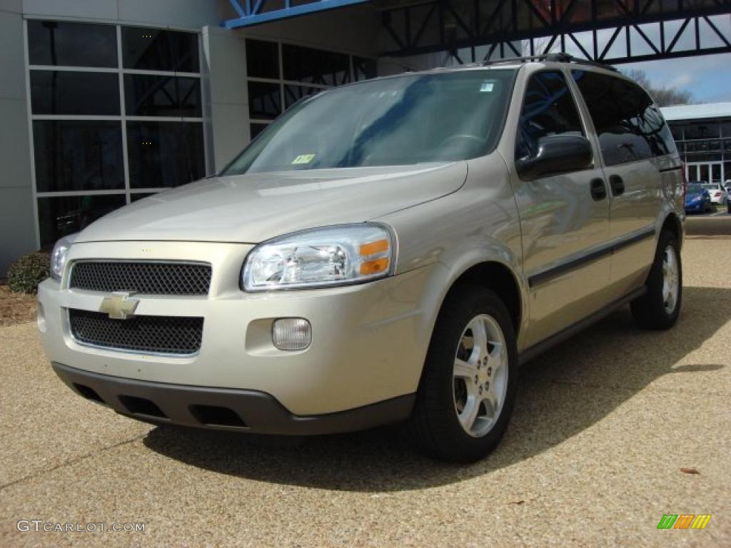 Gold Mist Metallic 2008 Chevrolet Uplander LS Exterior Photo #46854804