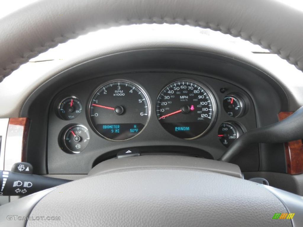 2011 GMC Yukon SLT 4x4 Gauges Photo #46855371