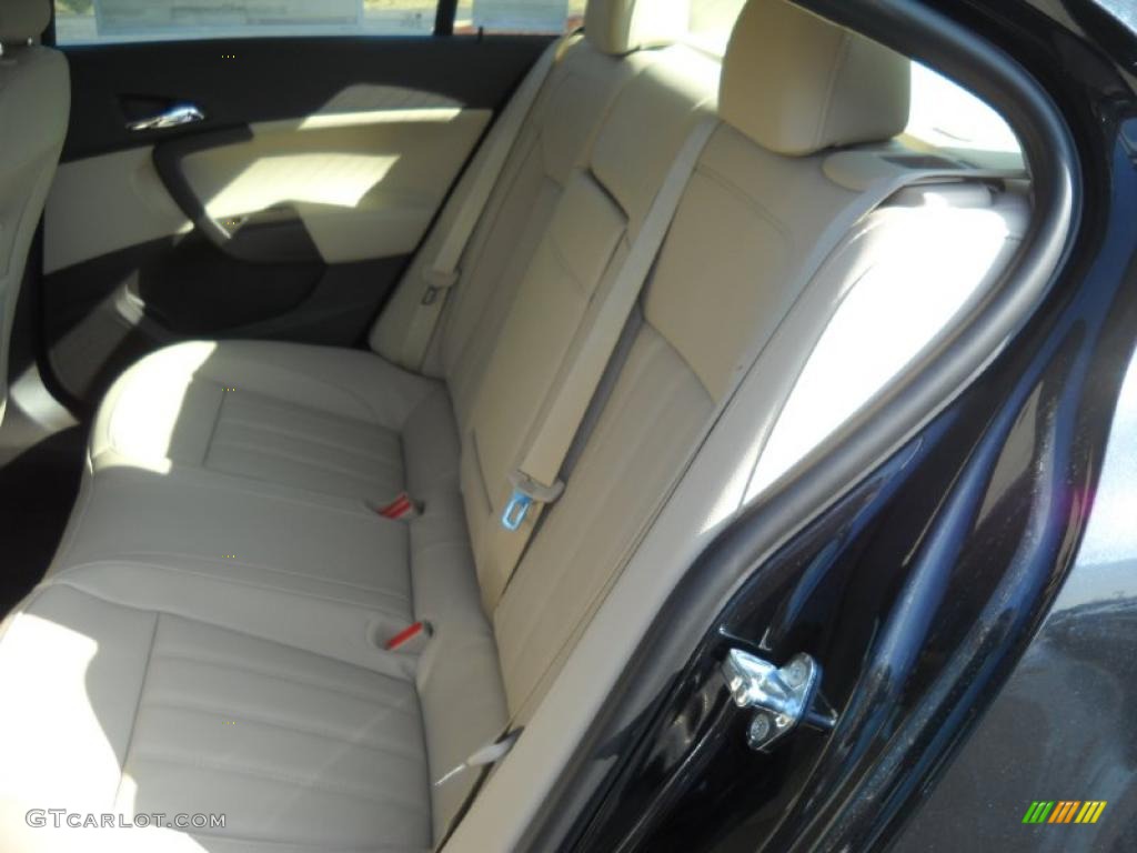 Cashmere Interior 2011 Buick Regal CXL Photo #46855542