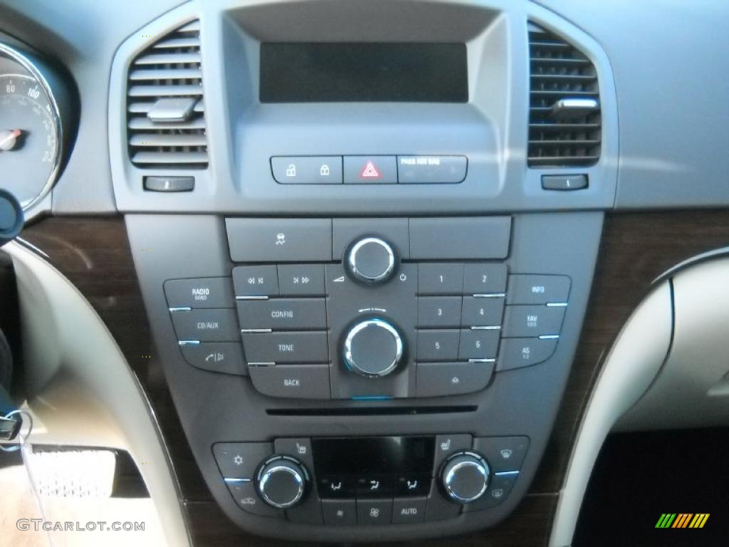 2011 Buick Regal CXL Controls Photo #46855647
