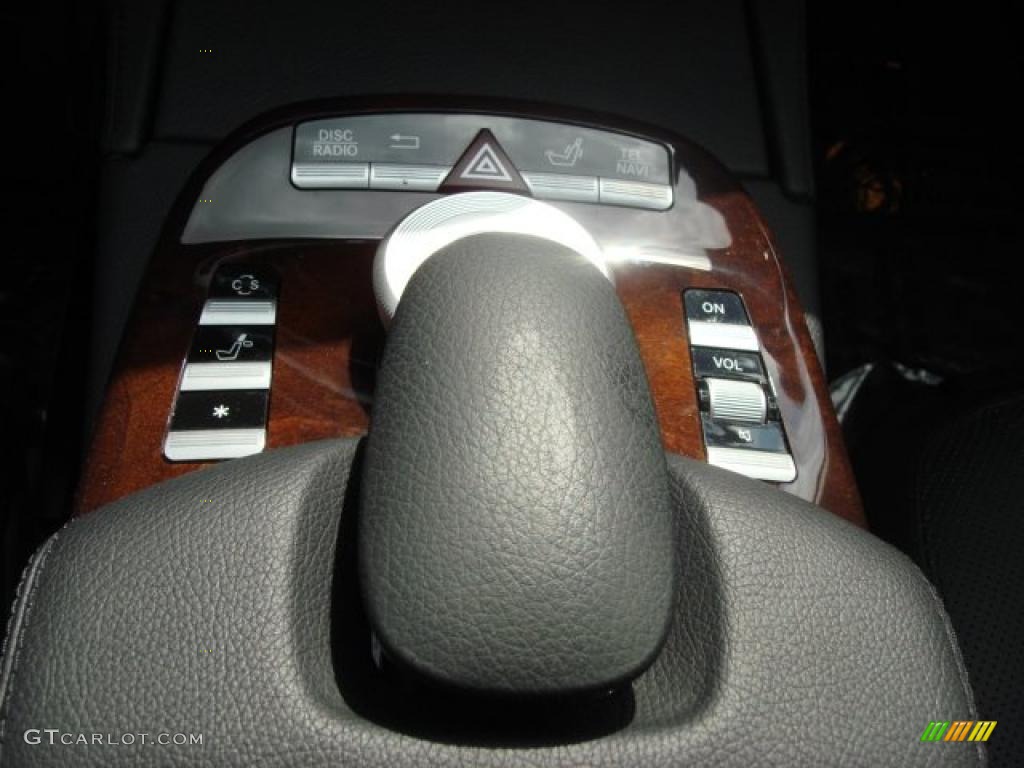 2009 Mercedes-Benz S 550 Sedan Controls Photo #46857057