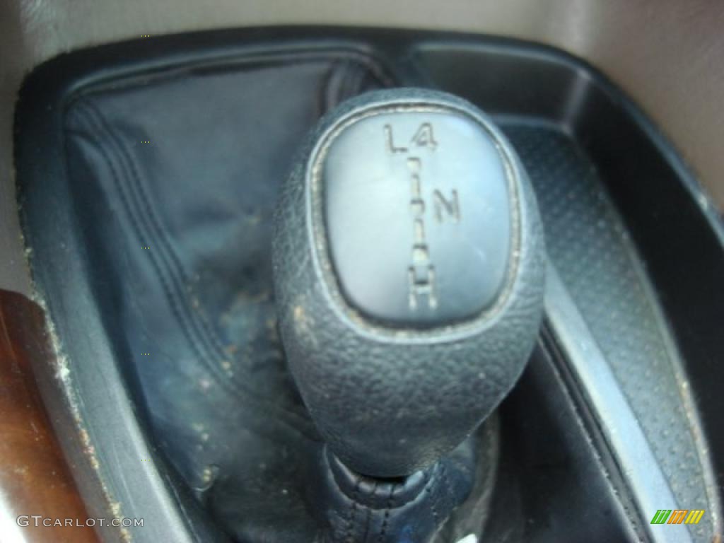 2002 Sequoia Limited 4WD - Imperial Jade Green Mica / Oak photo #17