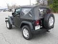 Black - Wrangler X 4x4 Photo No. 3