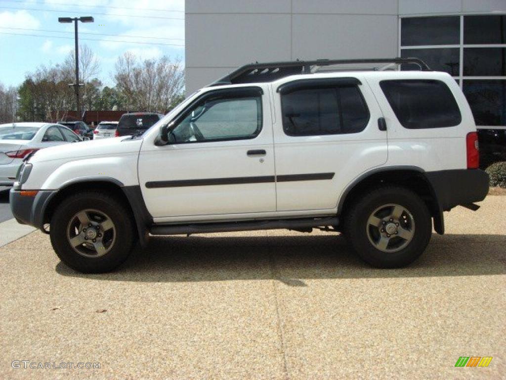 2003 Xterra XE V6 - Avalanche White / Gray photo #1