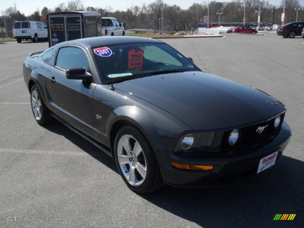 2007 Mustang GT Premium Coupe - Alloy Metallic / Dark Charcoal photo #5