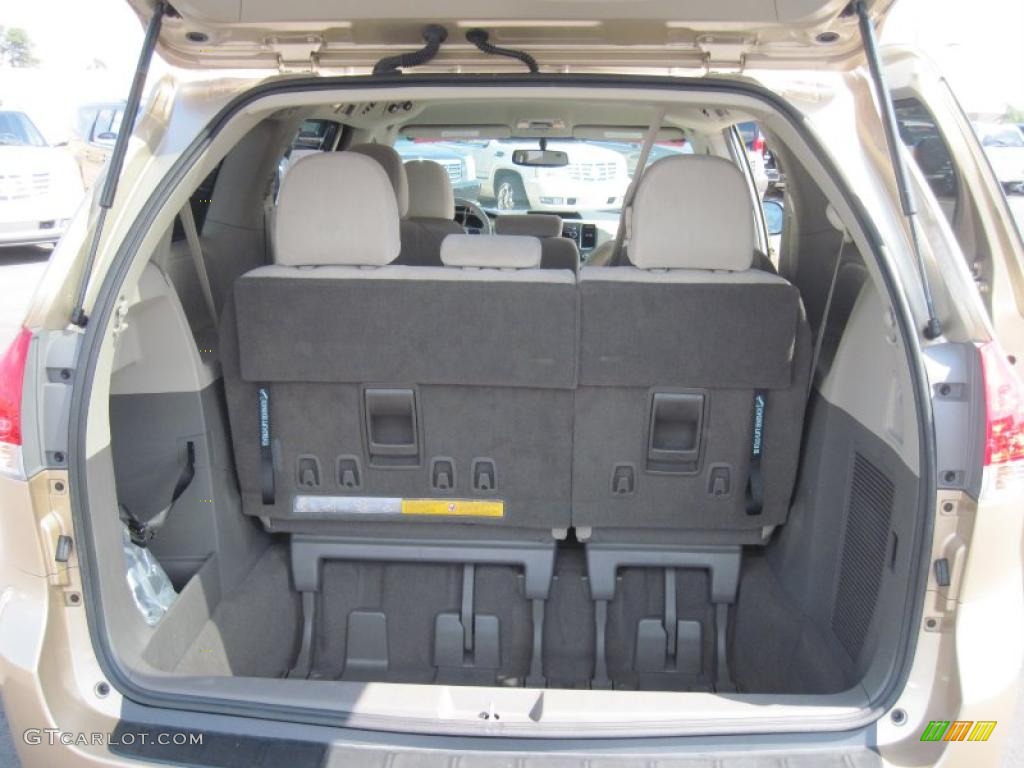 2011 Toyota Sienna LE Trunk Photo #46861788
