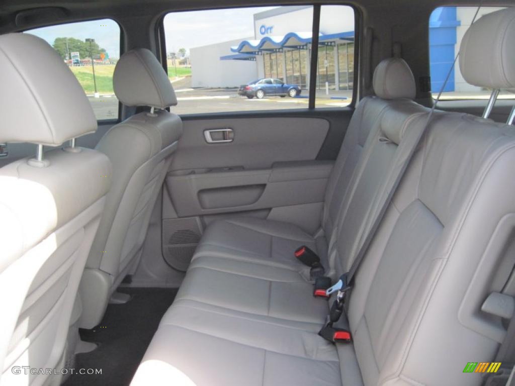 2011 Pilot EX-L - Taffeta White / Gray photo #13