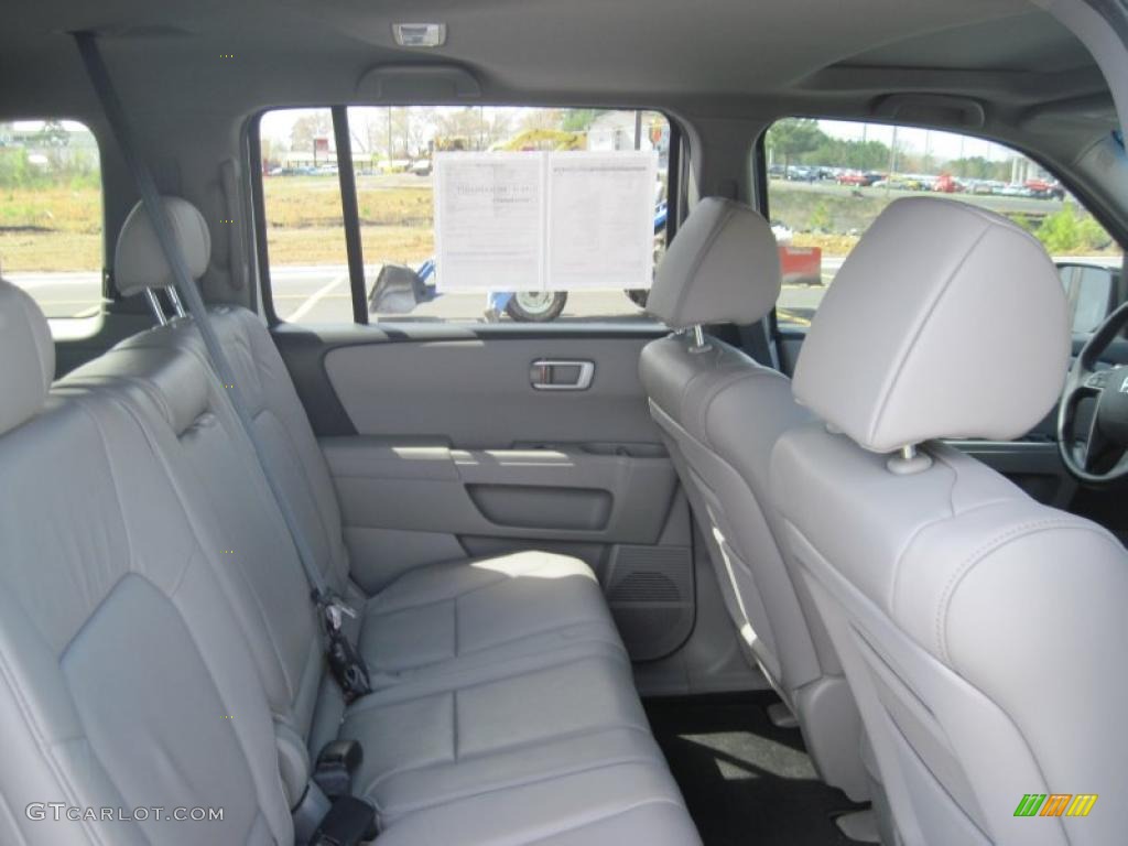 2011 Pilot EX-L - Taffeta White / Gray photo #17