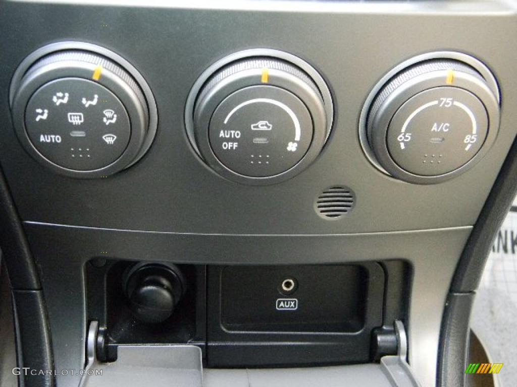2007 Subaru Impreza WRX Wagon Controls Photo #46862820