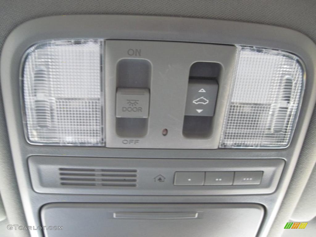 2011 Pilot EX-L - Taffeta White / Gray photo #22