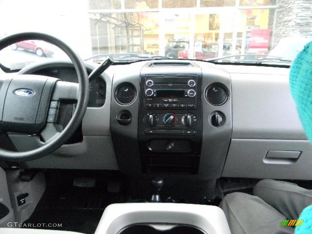 2008 Ford F150 STX Regular Cab 4x4 Medium/Dark Flint Dashboard Photo #46863000