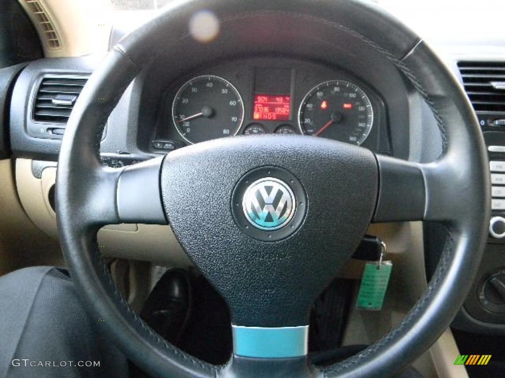 2009 Volkswagen Jetta SE Sedan Pure Beige Steering Wheel Photo #46863789