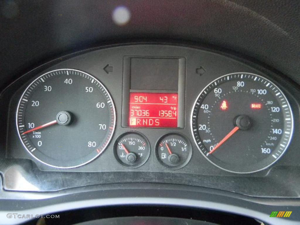 2009 Volkswagen Jetta SE Sedan Gauges Photo #46863798