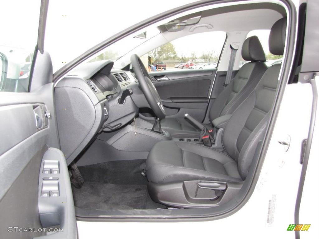 Titan Black Interior 2011 Volkswagen Jetta SE Sedan Photo #46864320