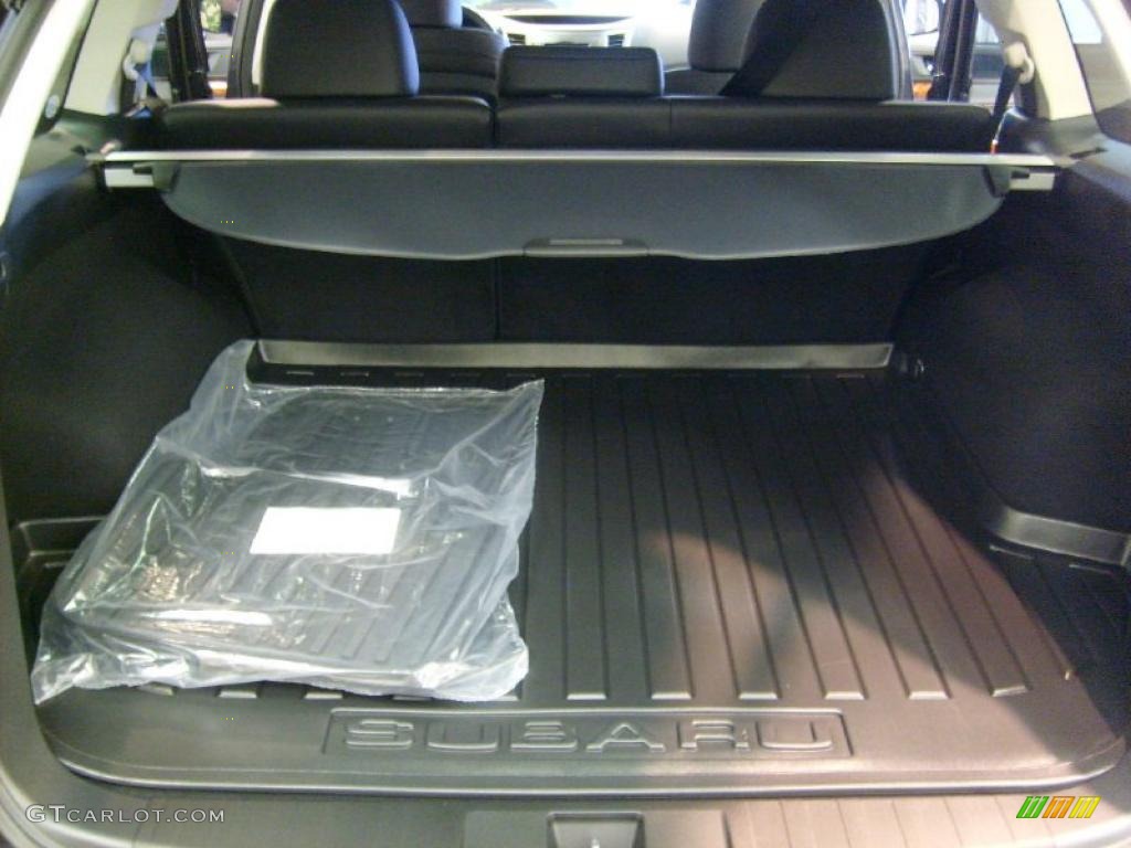 2011 Outback 3.6R Limited Wagon - Graphite Gray Metallic / Off Black photo #5