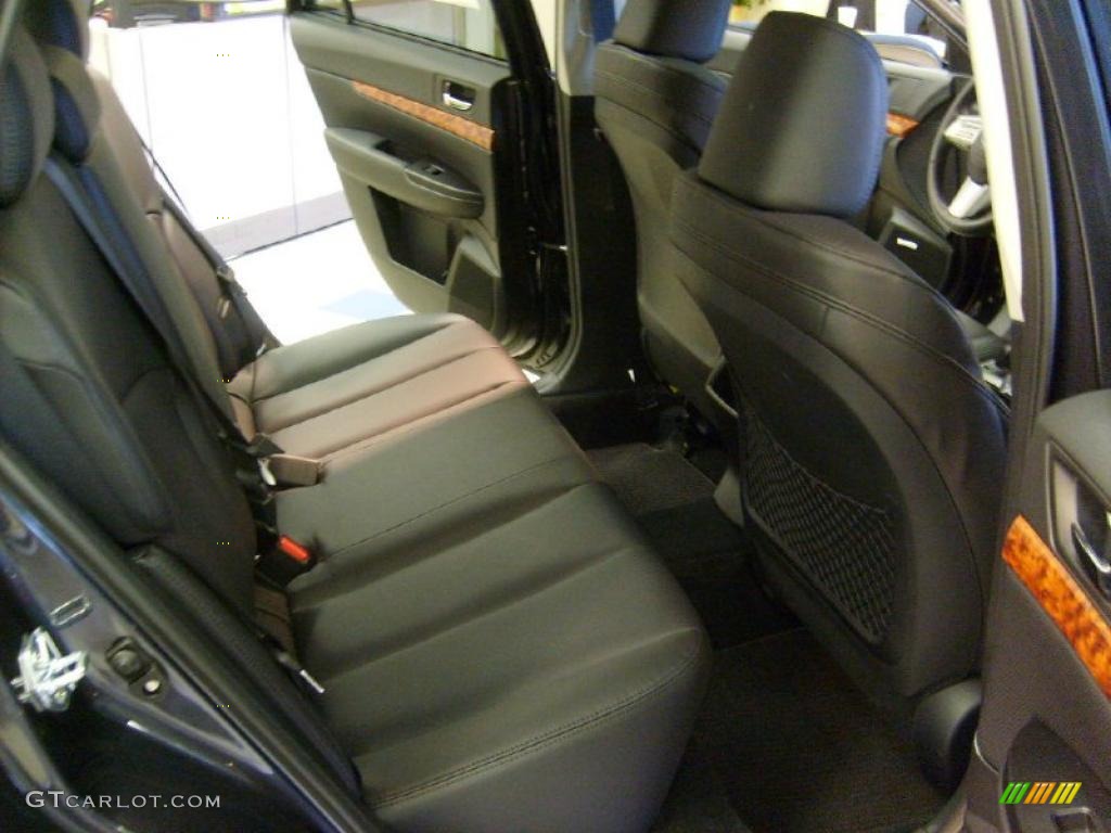 2011 Outback 3.6R Limited Wagon - Graphite Gray Metallic / Off Black photo #6
