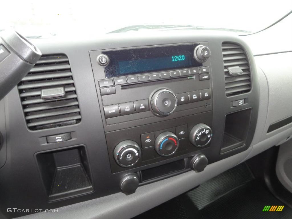 2008 Silverado 1500 LS Regular Cab - Silver Birch Metallic / Dark Titanium photo #15