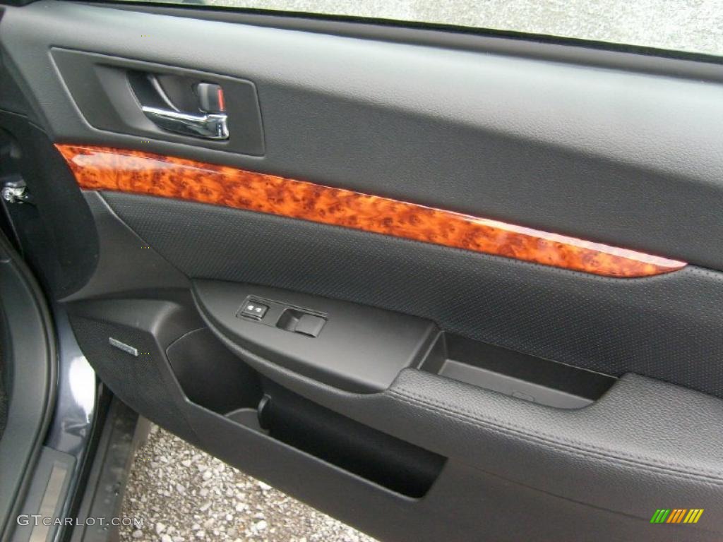 2011 Outback 2.5i Limited Wagon - Graphite Gray Metallic / Off Black photo #18