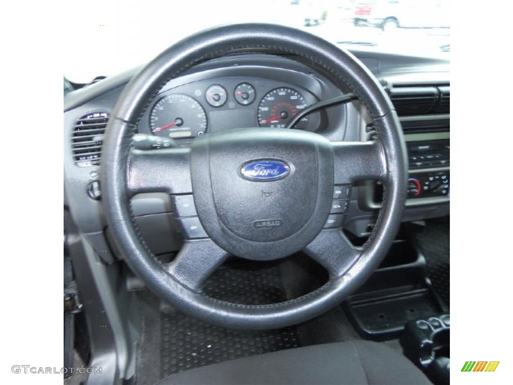 2006 Ford Ranger FX4 SuperCab 4x4 Medium Dark Flint Steering Wheel Photo #46865544