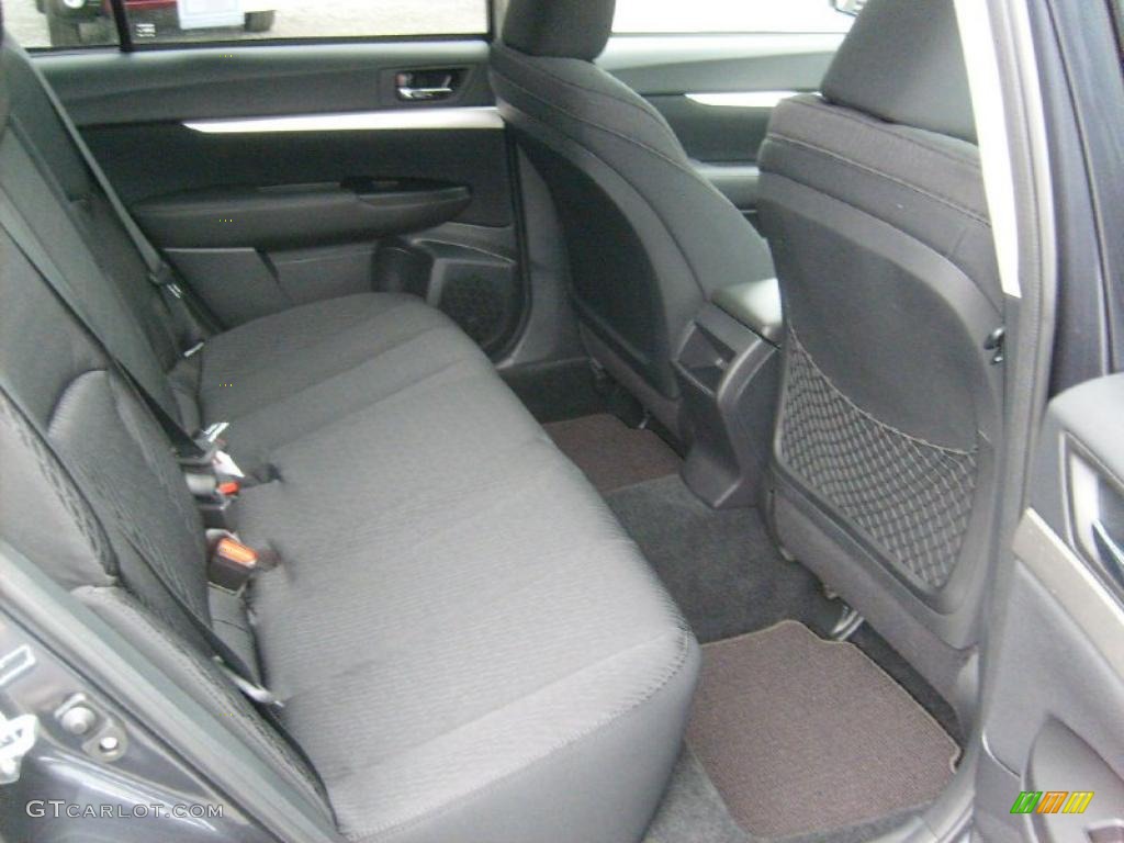 2011 Outback 2.5i Premium Wagon - Graphite Gray Metallic / Off Black photo #6