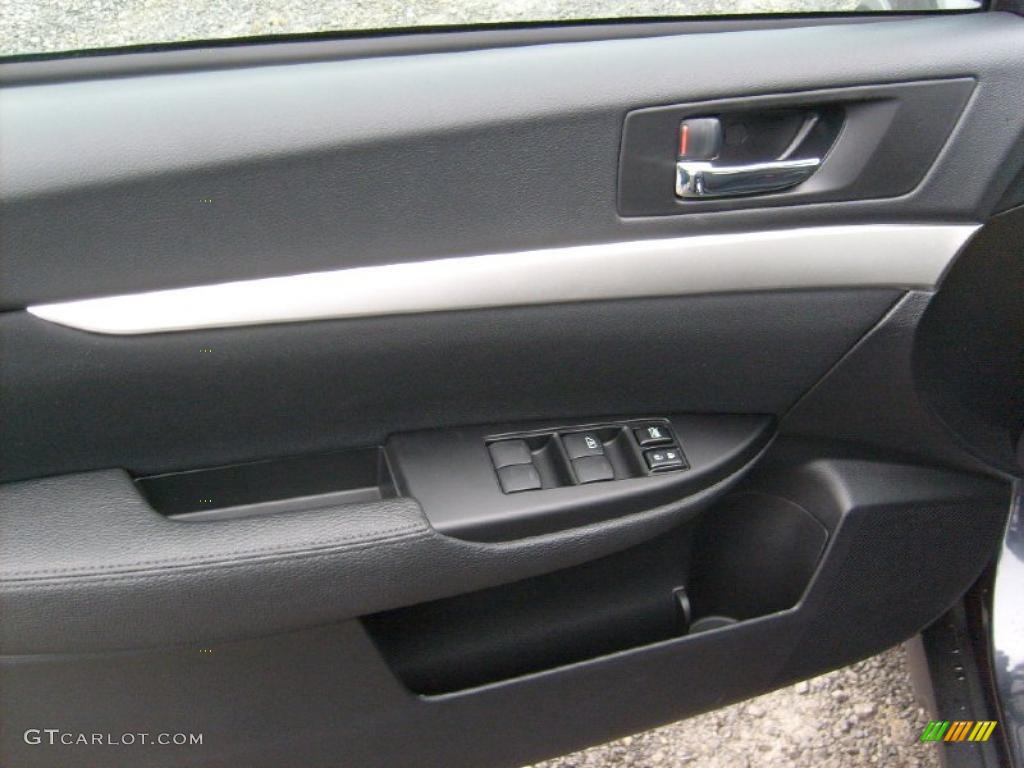 2011 Outback 2.5i Premium Wagon - Graphite Gray Metallic / Off Black photo #13