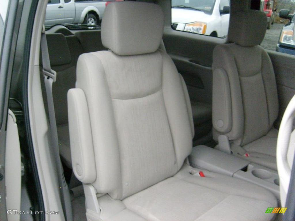 Gray Interior 2011 Nissan Quest 3.5 S Photo #46867878