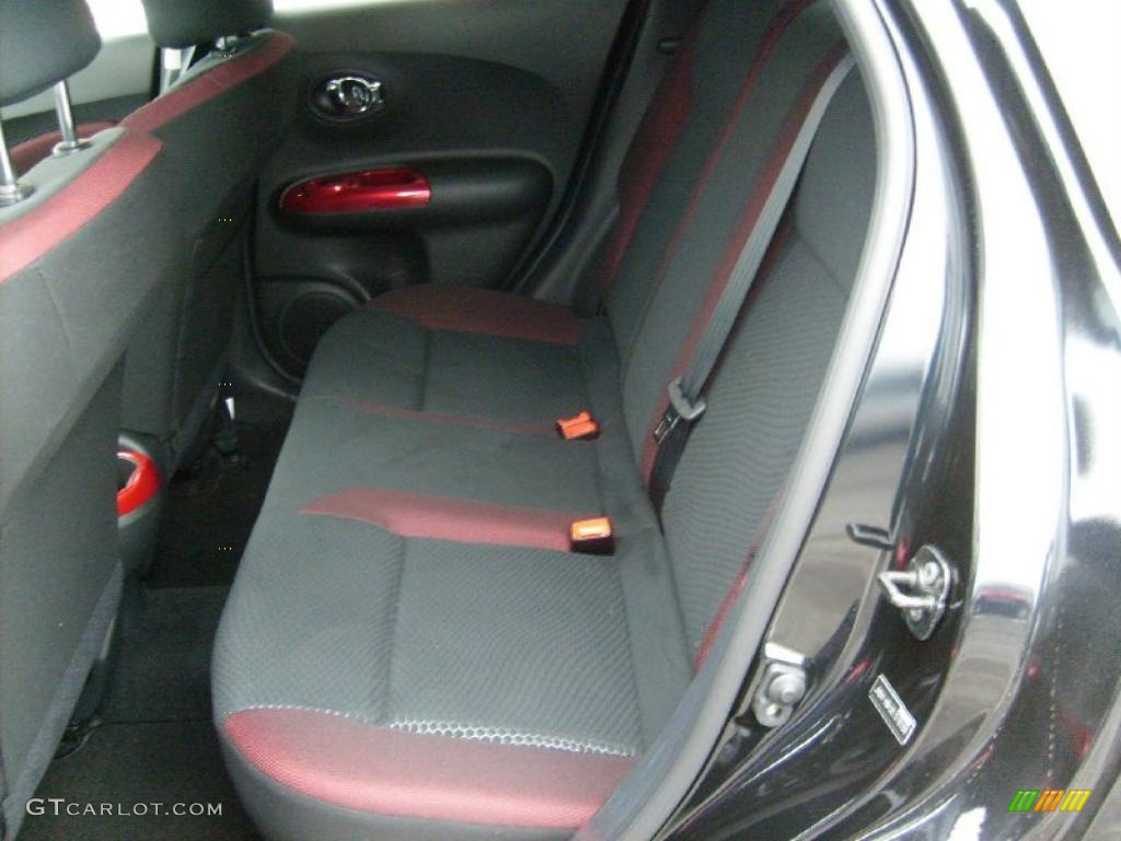 Black/Red w/Red Trim Interior 2011 Nissan Juke SV AWD Photo #46867902