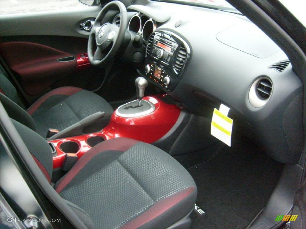 Black/Red w/Red Trim Interior 2011 Nissan Juke SV AWD Photo #46867908