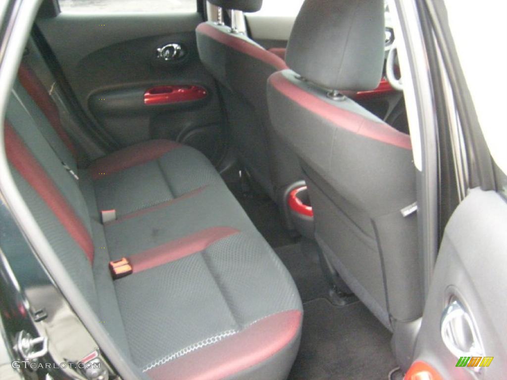 Black/Red w/Red Trim Interior 2011 Nissan Juke SV AWD Photo #46867941