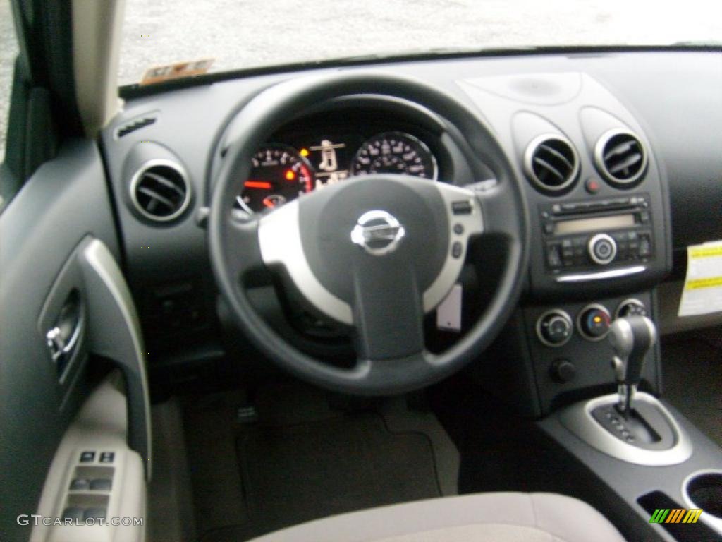 2011 Rogue S AWD - Wicked Black / Gray photo #6