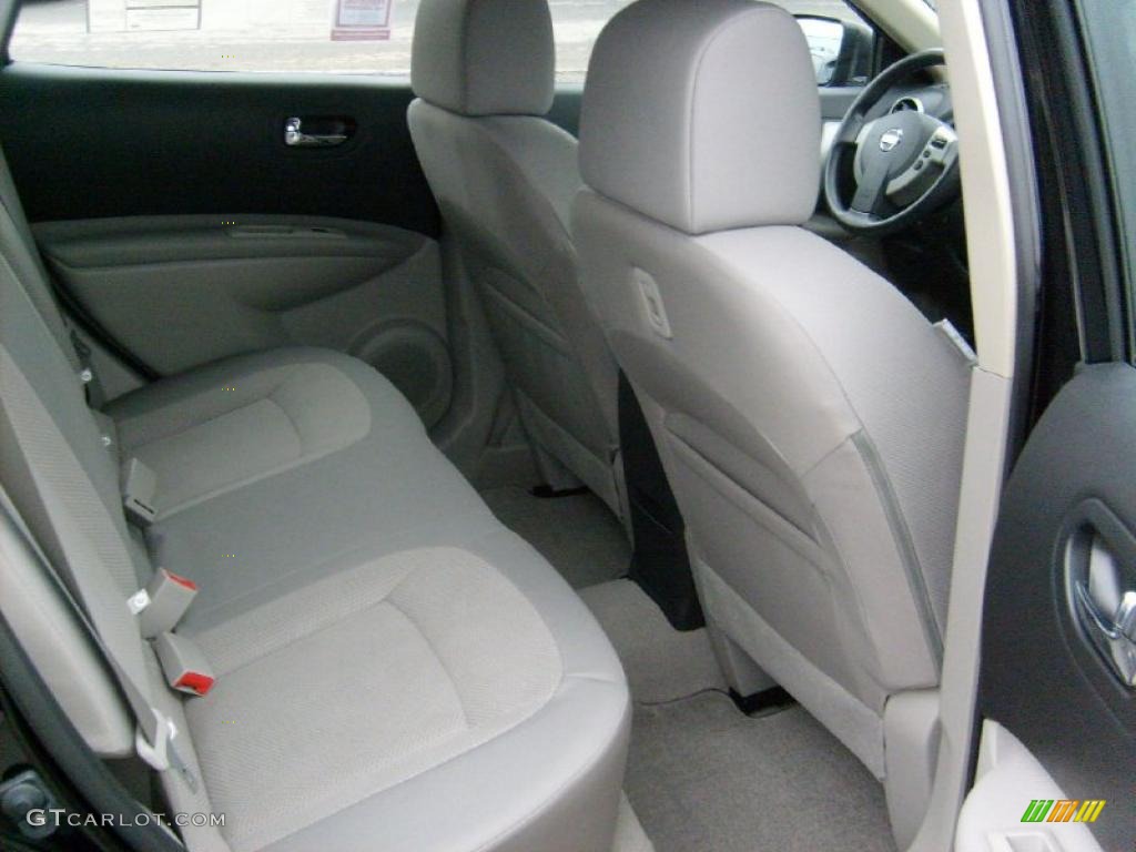 2011 Rogue S AWD - Wicked Black / Gray photo #16