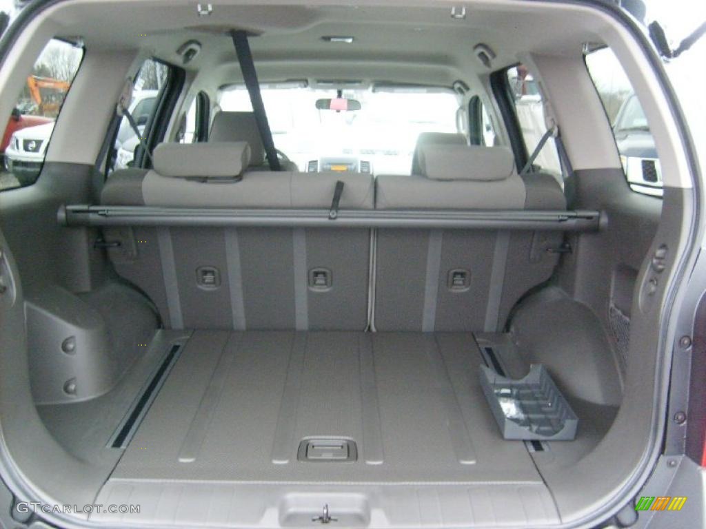 2011 Nissan Xterra S 4x4 Trunk Photo #46868328