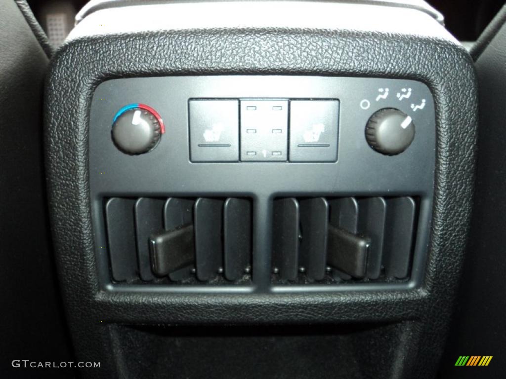 2008 Cadillac STS V8 Controls Photo #46870547
