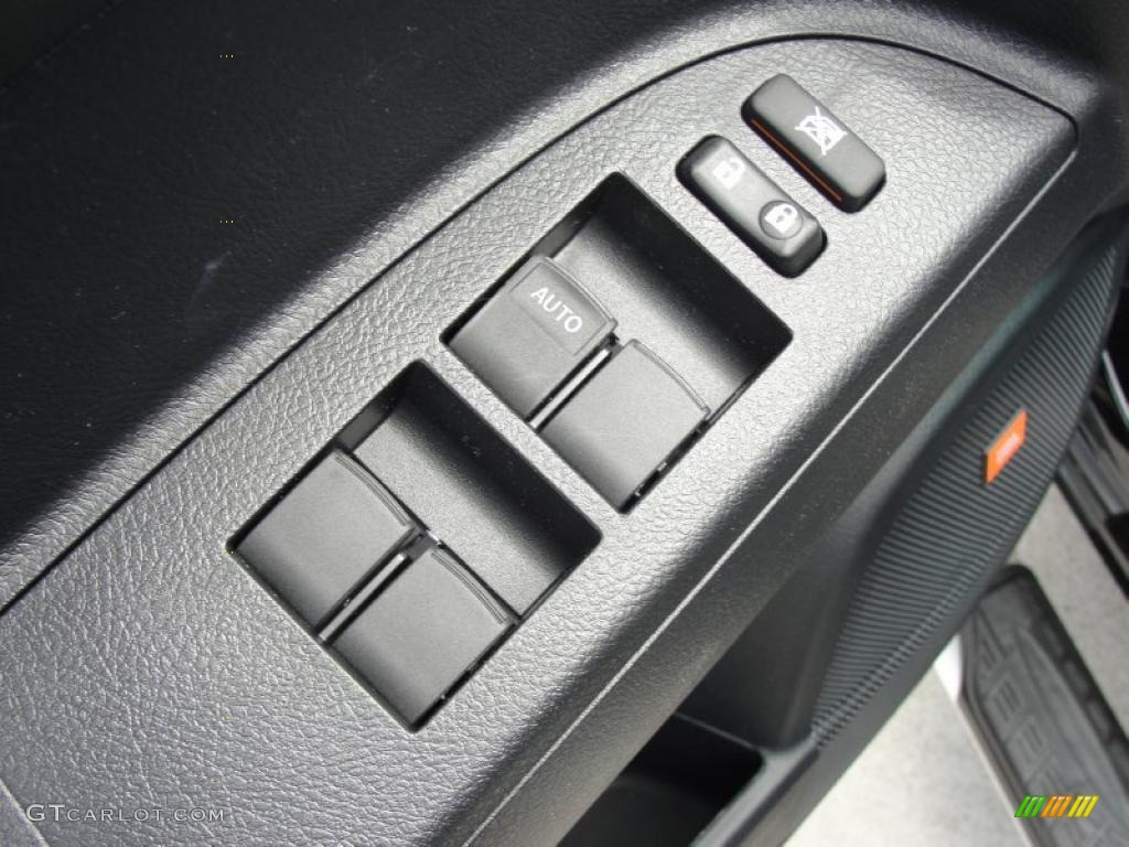 2011 Toyota Highlander Limited Controls Photo #46870838
