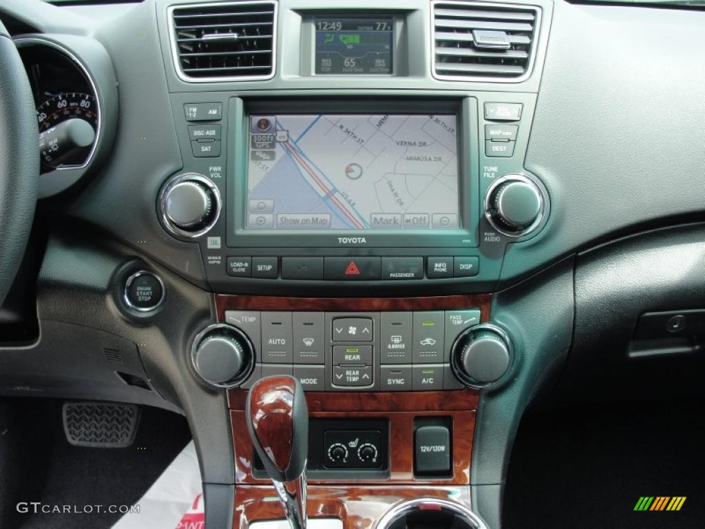 2011 Toyota Highlander Limited Controls Photo #46870922
