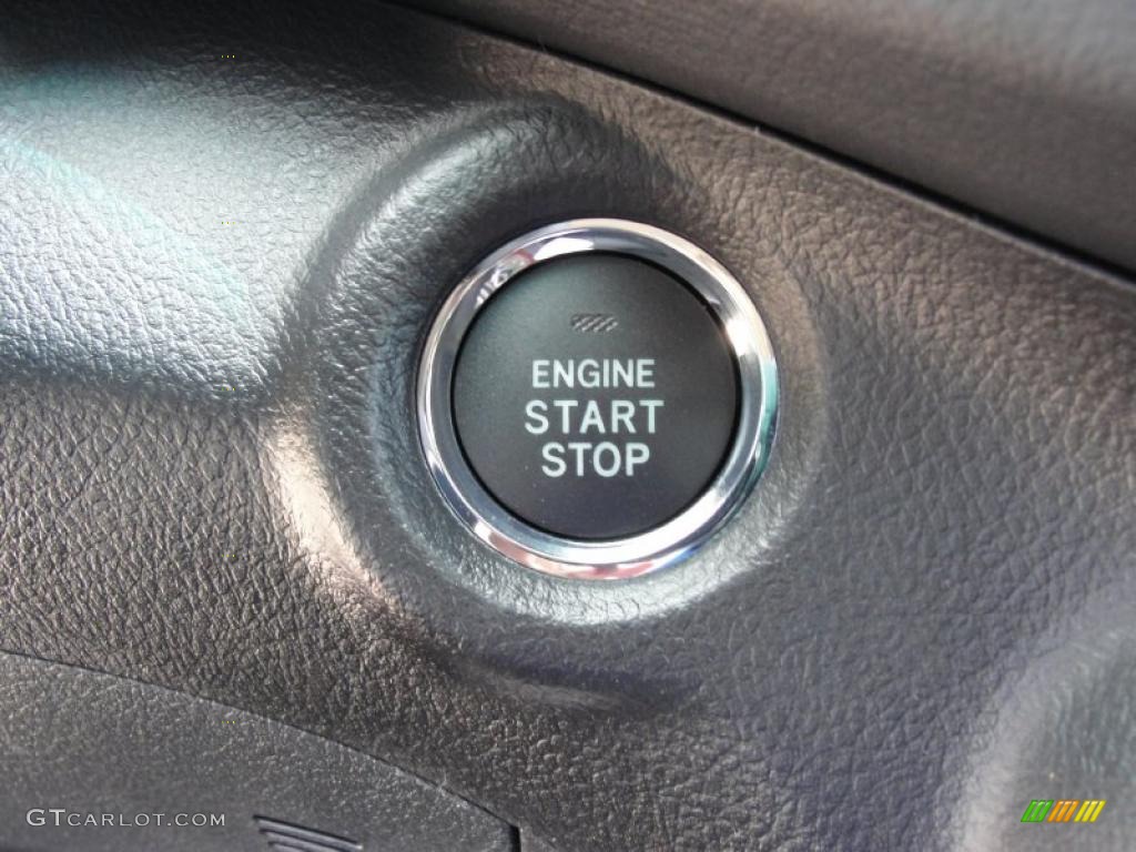 2011 Toyota Highlander Limited Controls Photo #46871015