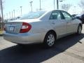 Lunar Mist Metallic - Camry LE Photo No. 4