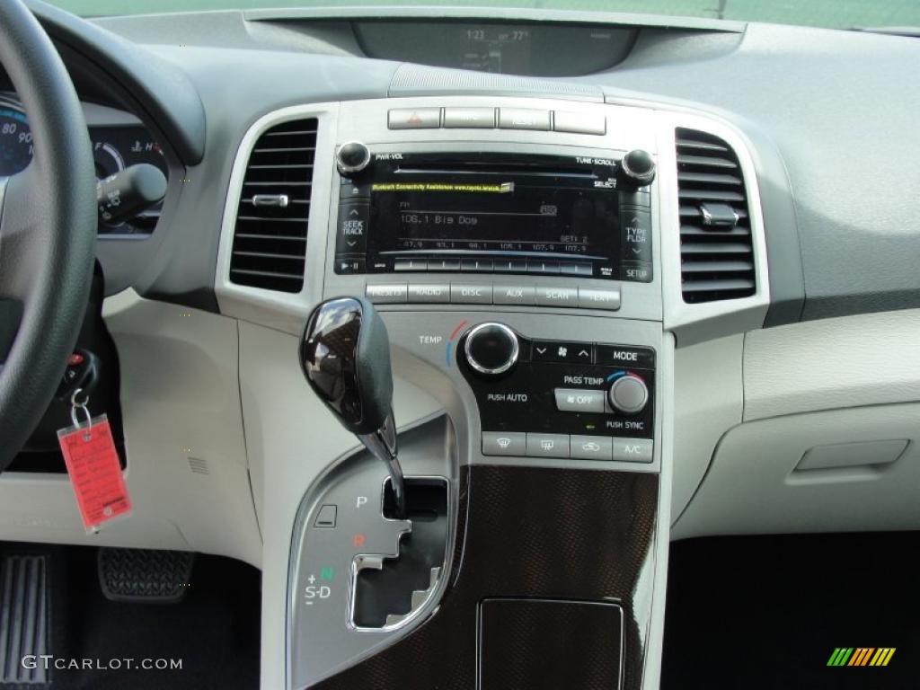 2011 Toyota Venza V6 Controls Photo #46874576