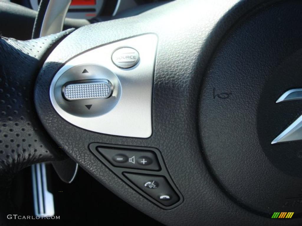 2009 Nissan 370Z Touring Coupe Controls Photo #46875089