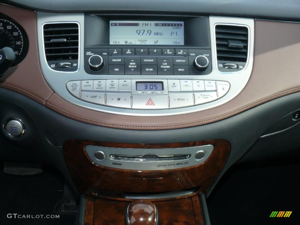 2009 Genesis 4.6 Sedan - Platinum Metallic / Black photo #10