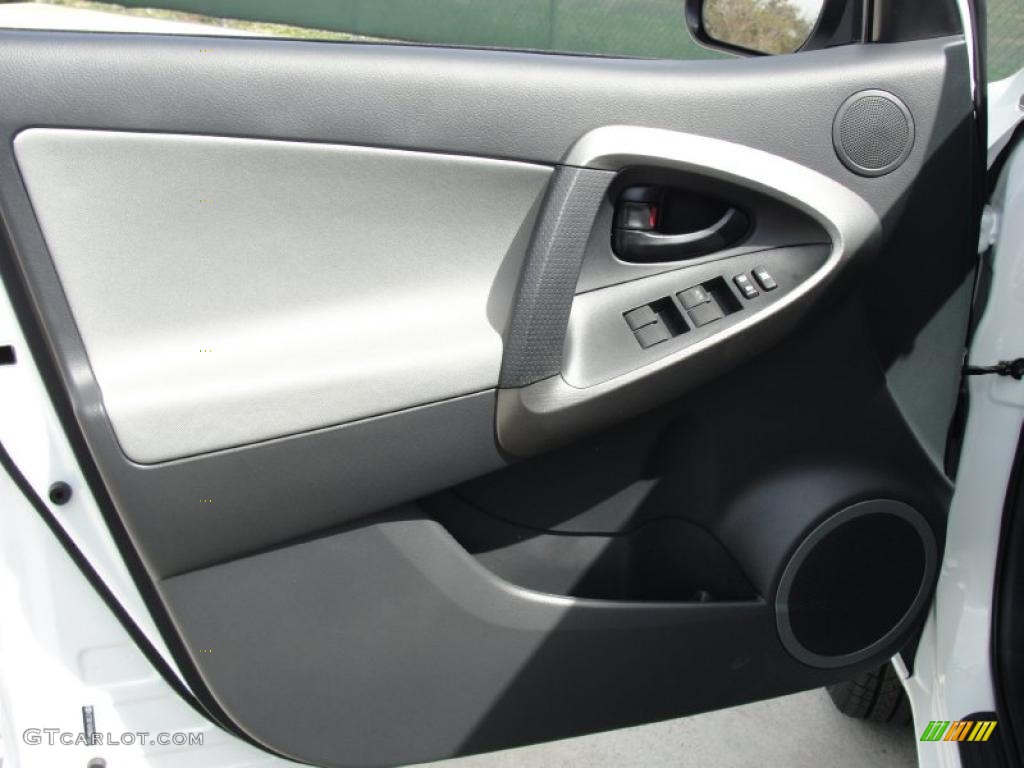 2011 RAV4 I4 - Super White / Ash photo #23