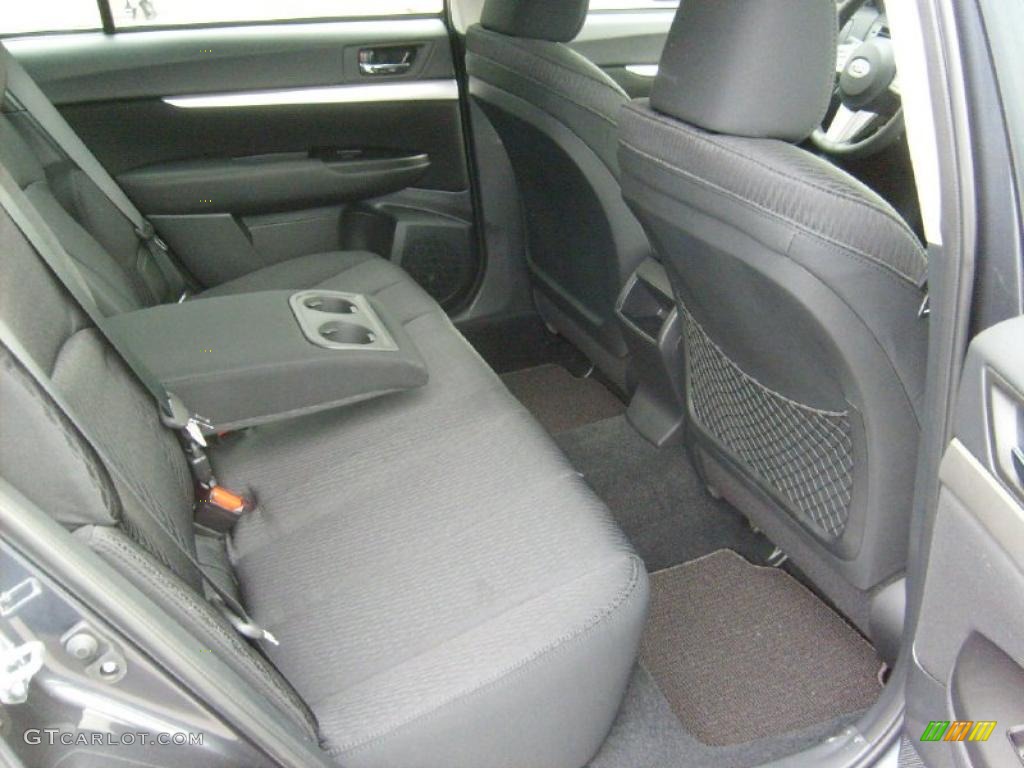 2011 Outback 2.5i Wagon - Graphite Gray Metallic / Off Black photo #5