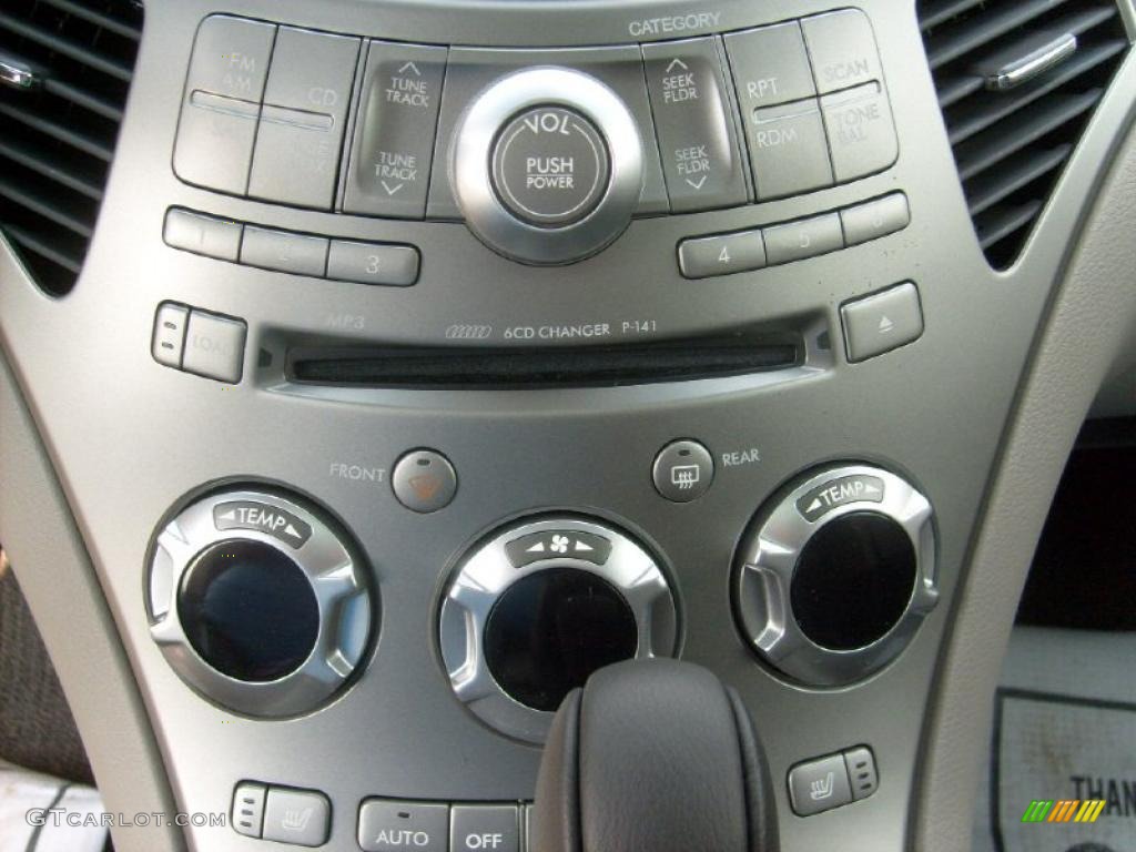 2011 Subaru Tribeca 3.6R Limited Controls Photo #46880168