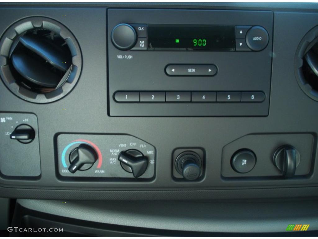 2011 Ford E Series Van E250 XL Cargo Controls Photo #46880498