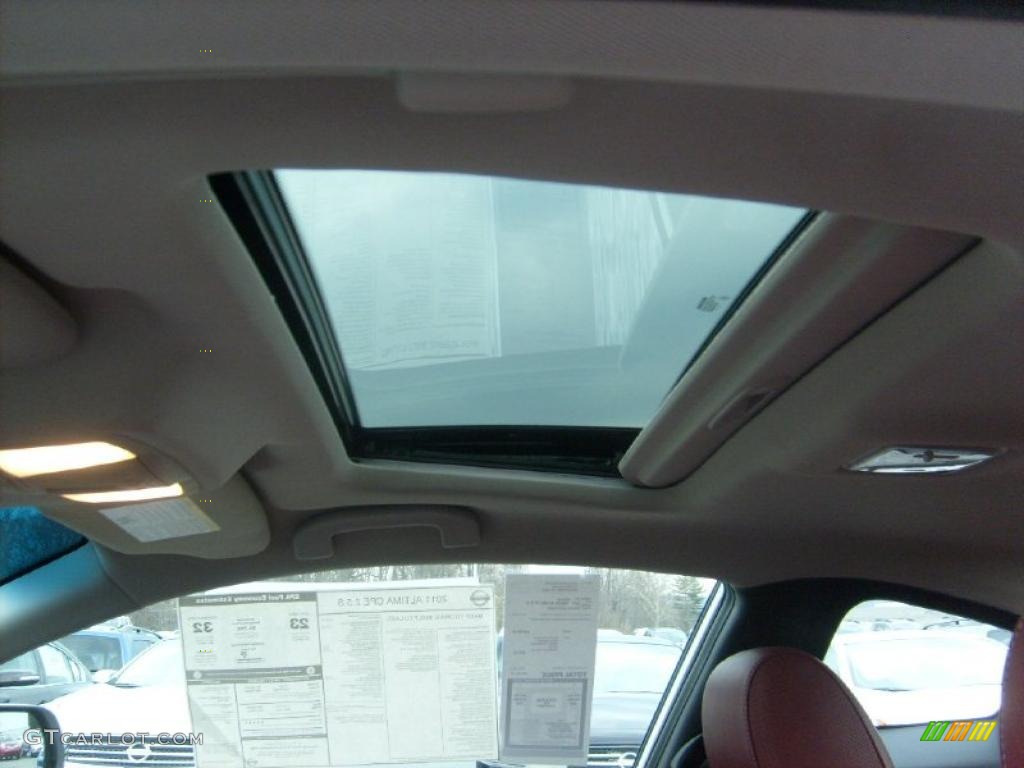 2011 Nissan Altima 2.5 S Coupe Sunroof Photos
