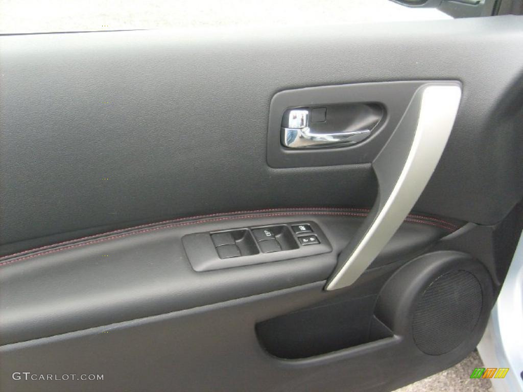 2011 Rogue SL AWD - Frosted Steel Metallic / Black photo #14