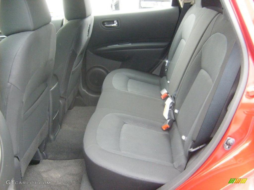 2011 Rogue S AWD - Cayenne Red / Black photo #4