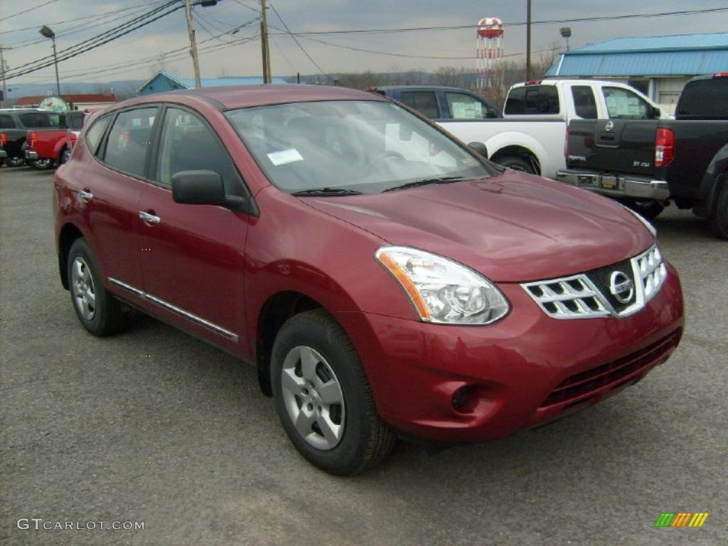2011 Rogue S AWD - Cayenne Red / Black photo #9