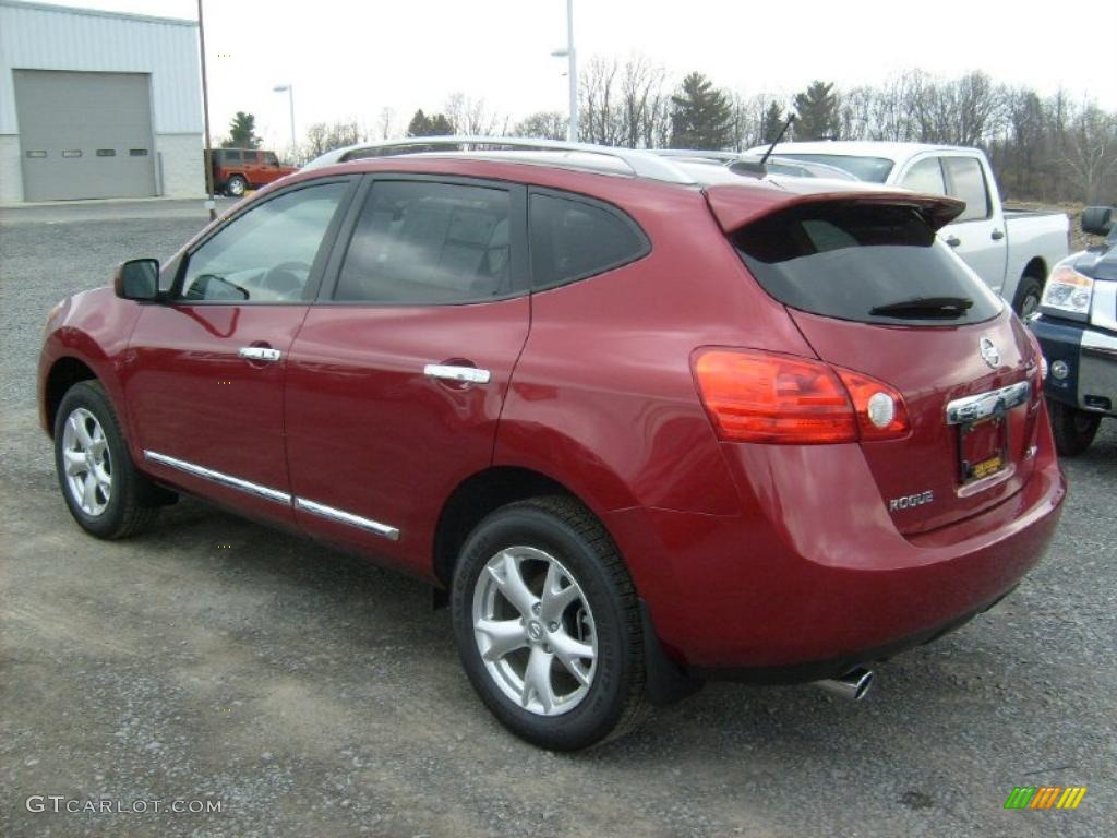 2011 Rogue SV AWD - Cayenne Red / Gray photo #2