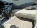 Aloe Green Metallic - Camry LE Photo No. 21